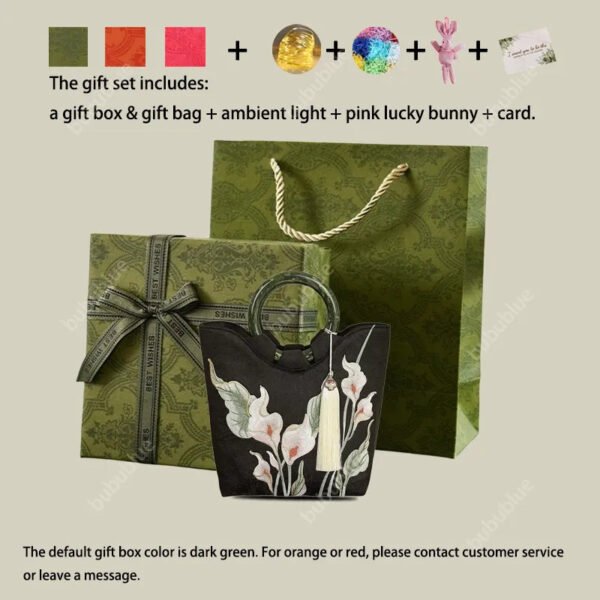 black-gift_09115d93-cca4-4998-82fd-3920a87ce396.jpg